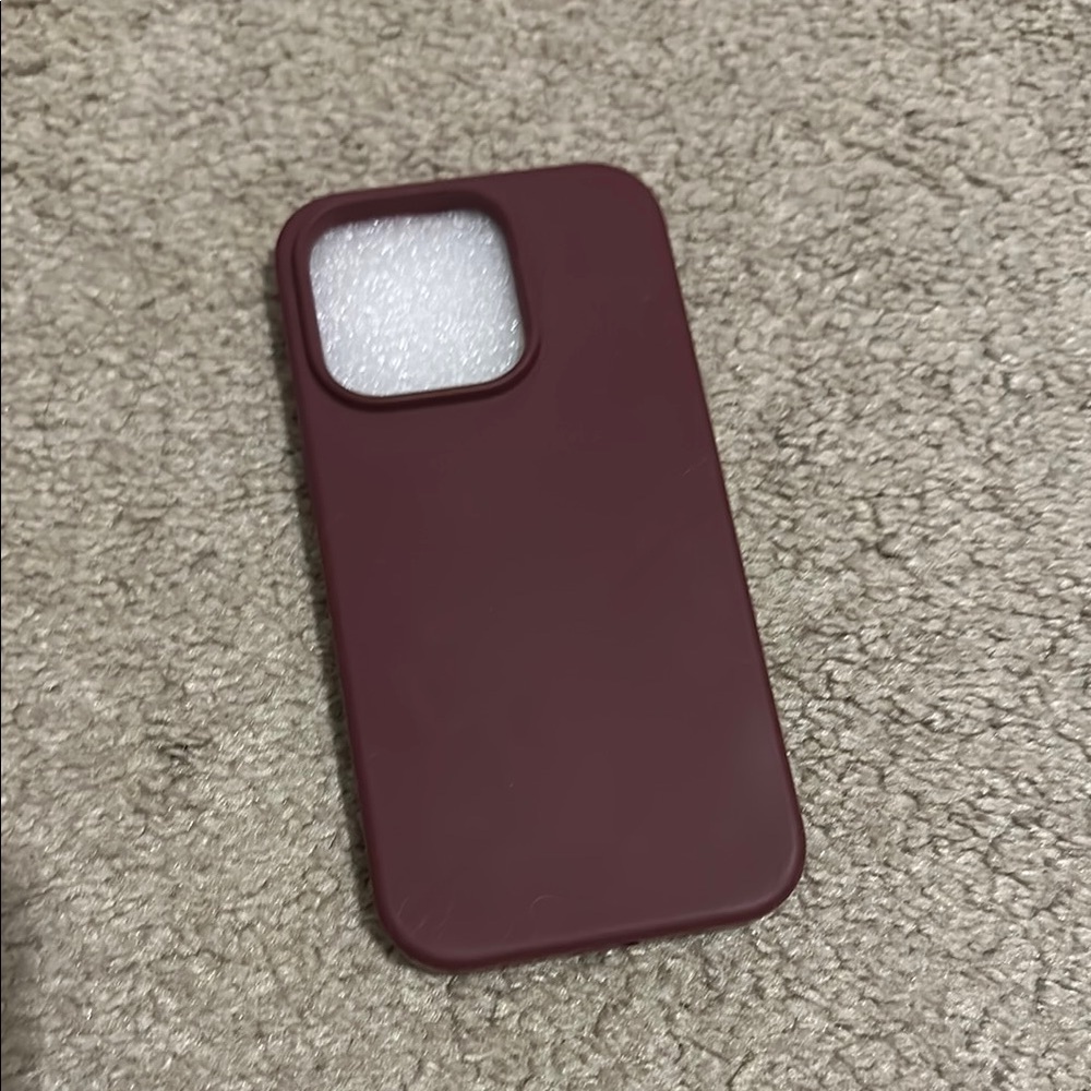 iPhone 14 / 14 pro Burgundy Case